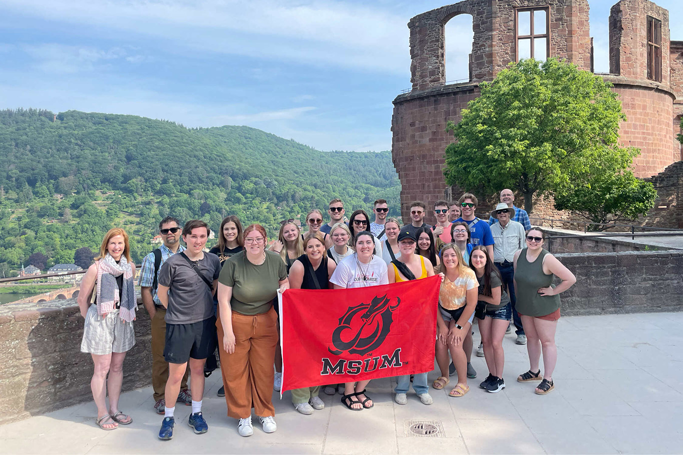 <p>Paseka School of Business</p>