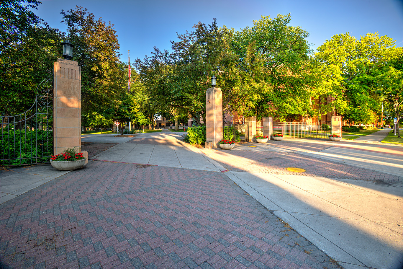 <p>Check if you are eligible for tuition-free schooling.</p>